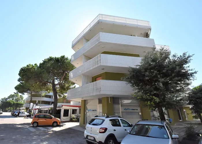 Appartamento Moschettieri-8 By Interhome